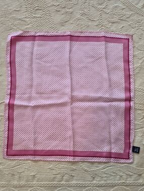 Pink Polka Dot Men's Pocket Square